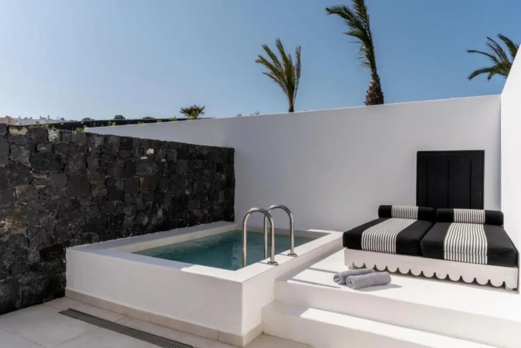 JUNIOR SUITE WITH DOUBLE BED Room, Cresanto Luxury Suites Santorini, Santorini