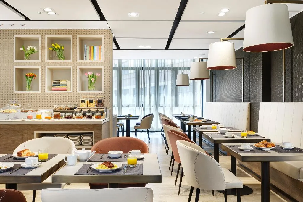 Restaurant, Hotel & Residence Linea Uno, Milan