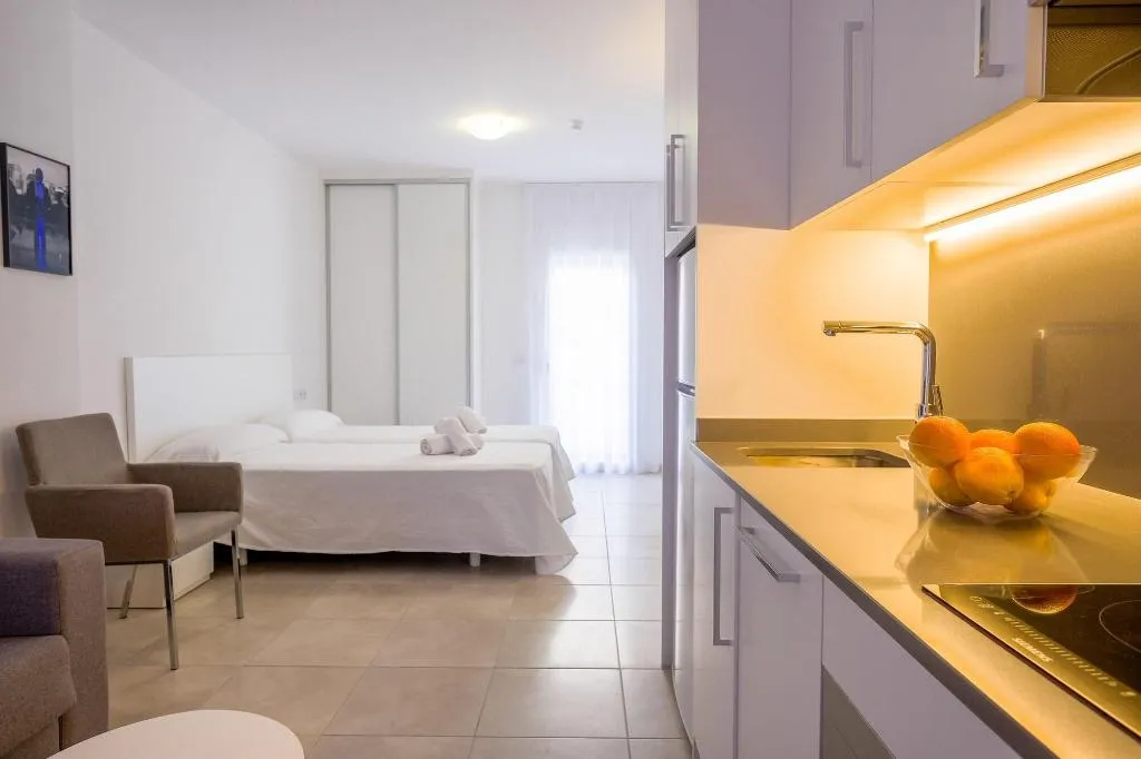 Room, S'Alamera Suites Hotel & Apartments, Ibiza