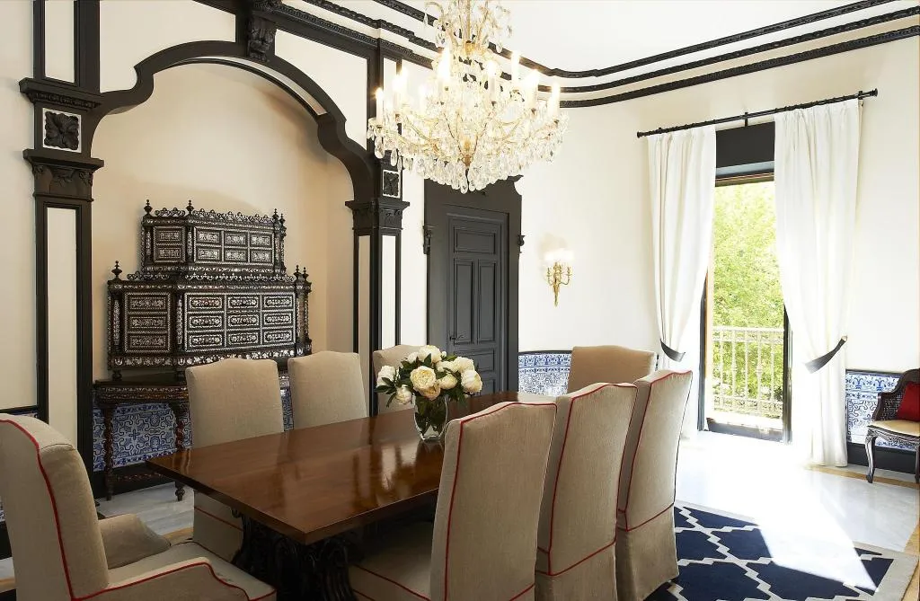 Room, Alfonso XIII, Seville