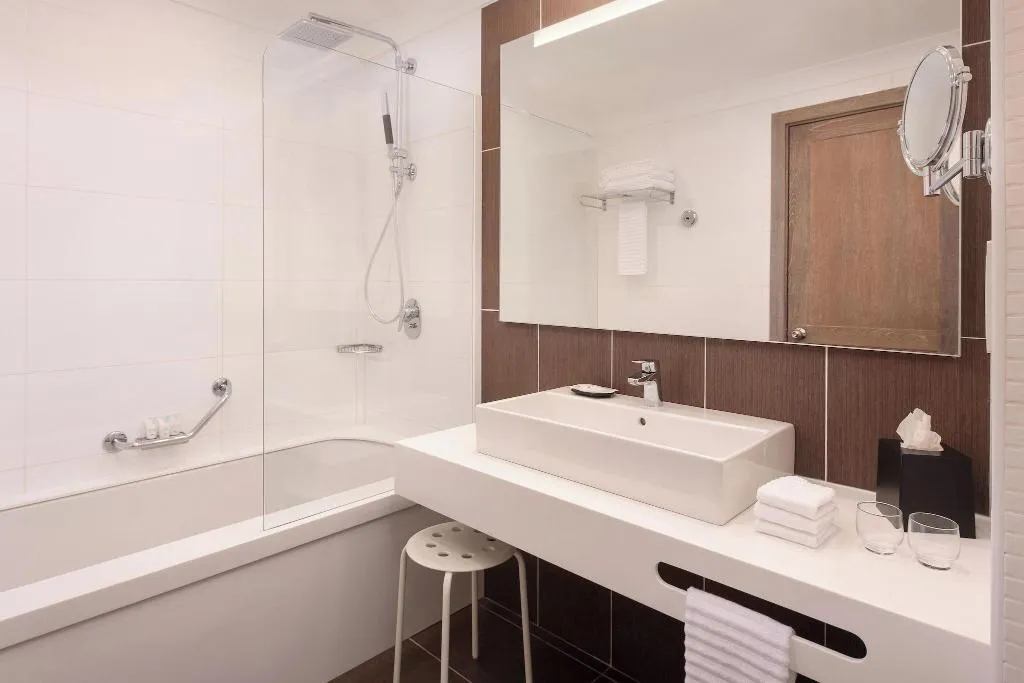 DOUBLE DELUXE WITH VIEWS Room, Westin Dragonara Resort, Malta