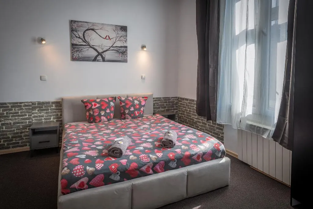 DOUBLE STANDARD Room, Queen Apartments, Krakow