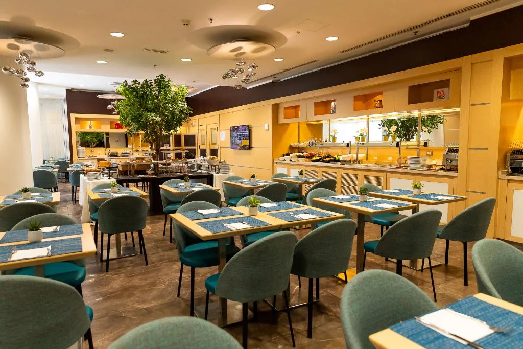 Restaurant, Ramada Plaza Milano Hotel, Milan