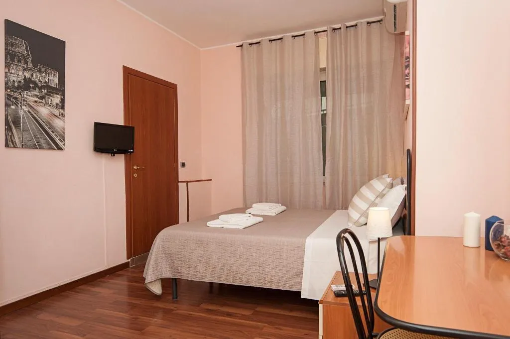 Room, Magicfiverooms, Rome