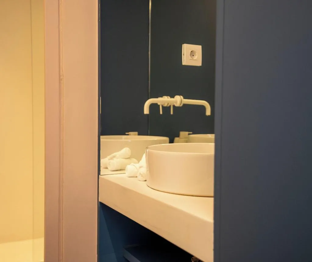 Room, Neo Luxury Suites, Santorini