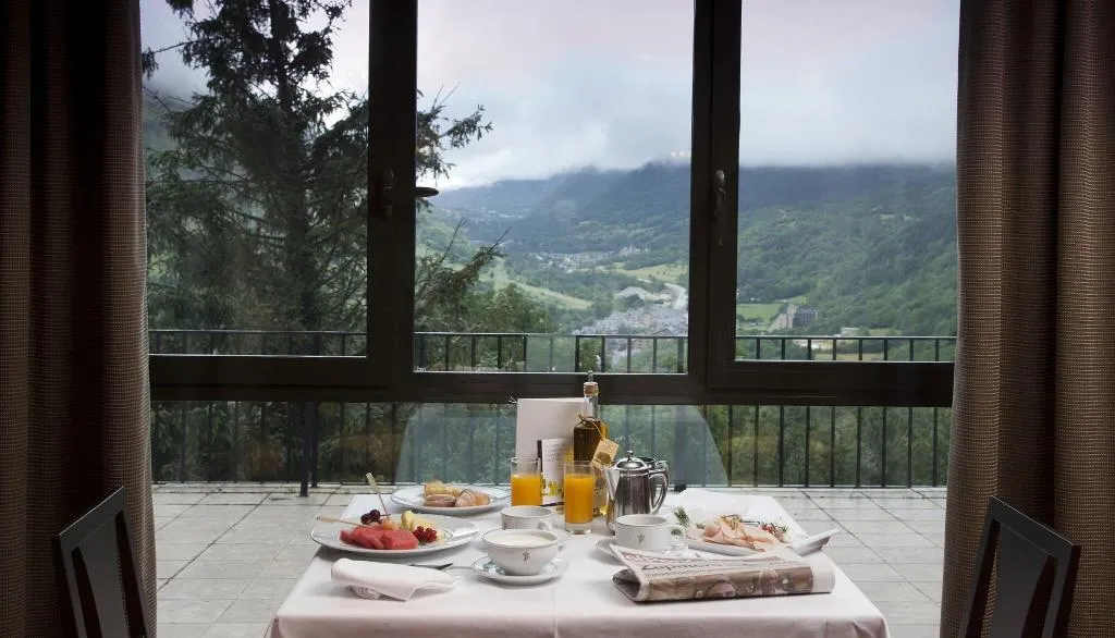 Restaurant, Parador de Vielha, Costa Brava