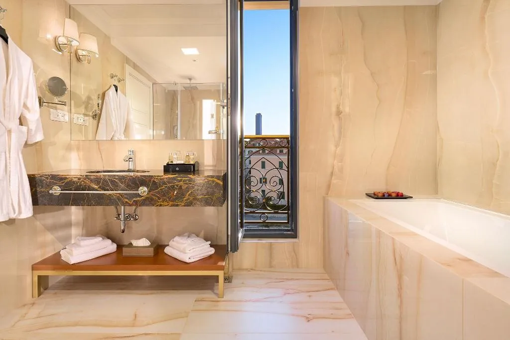 DOUBLE LUXURY SEA VIEW Room, Hotel Villa Harmony, Split