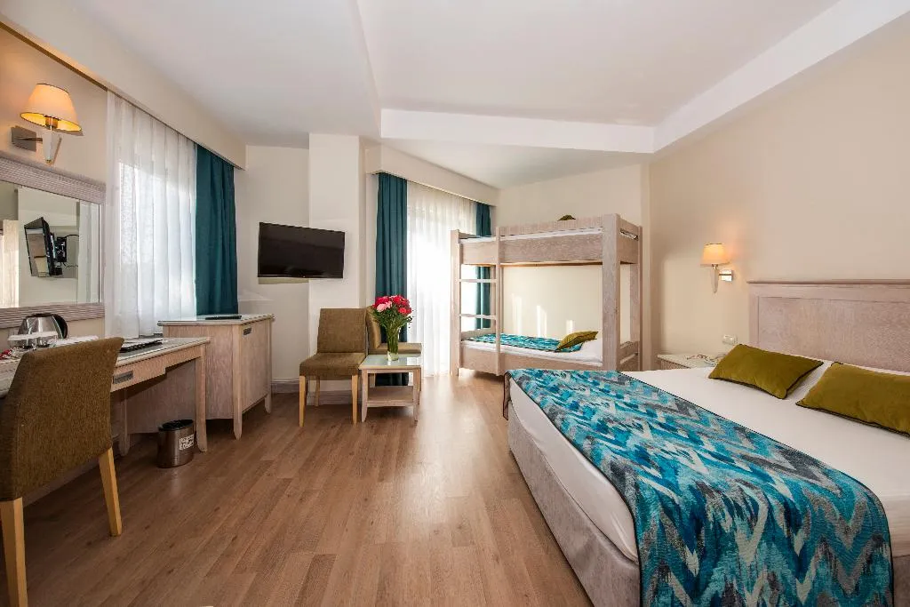 DOUBLE BUNK BED Room, Side Star Park, Antalya