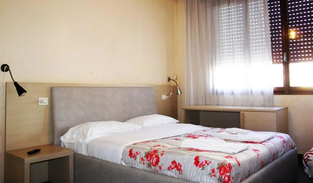 Room, Colombo Hotel & Hostel For Backpackers, Venice