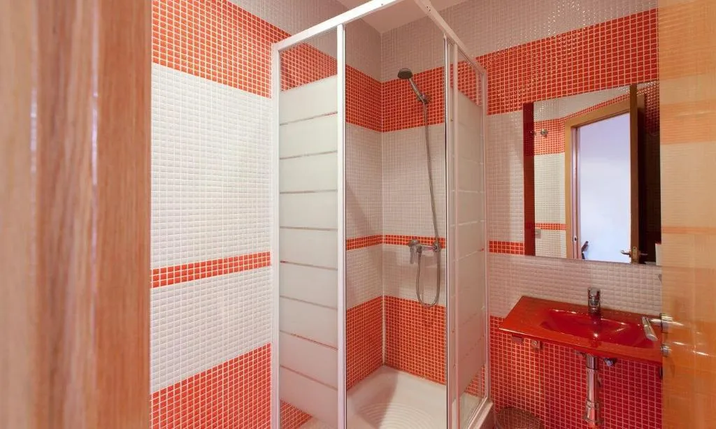 Room, Hostal Abril, Madrid