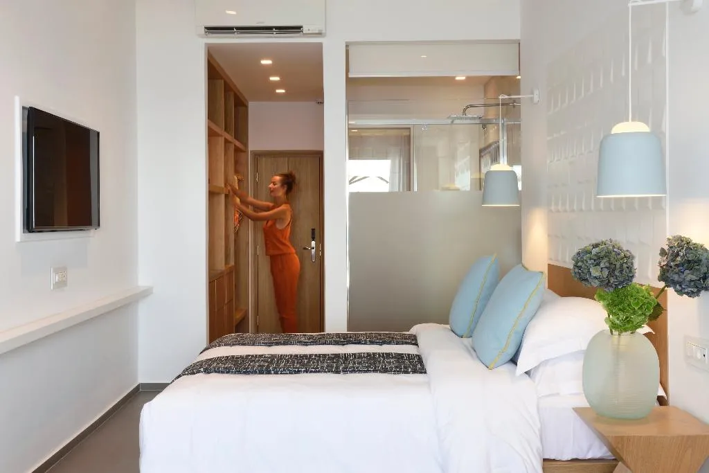 Double or Twin PREMIUM SEA VIEW Room, Myconian Korali Relais & Chateaux, Mykonos