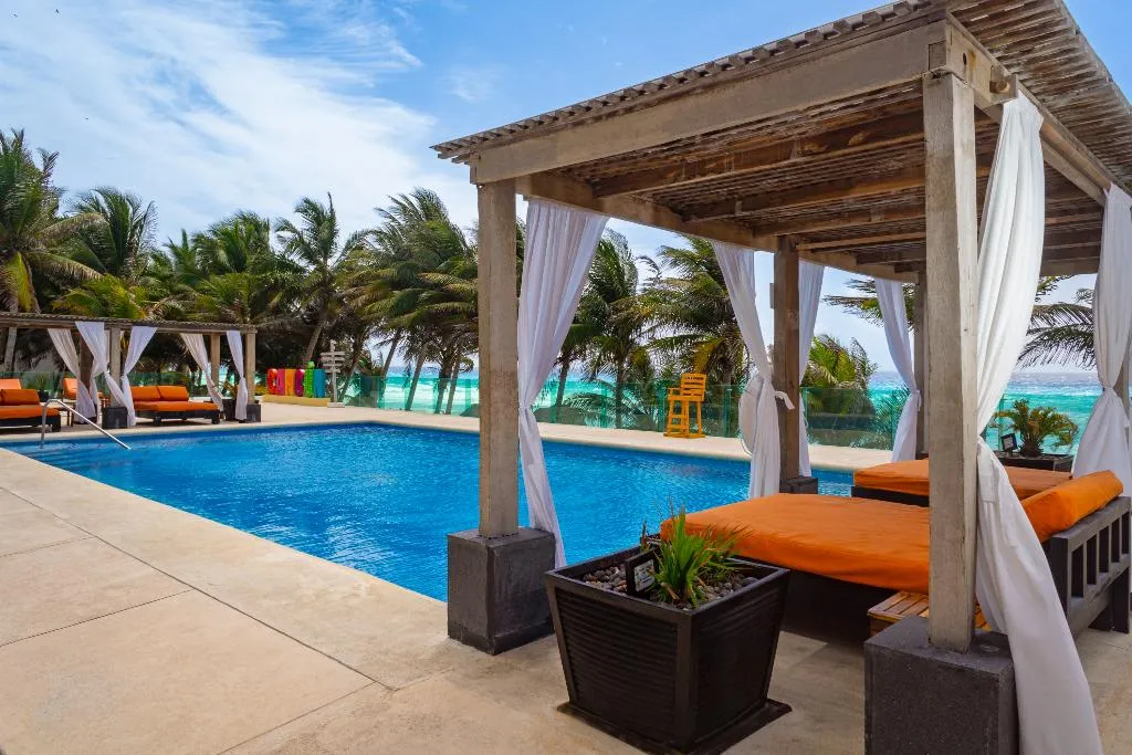 Pool, Flamingo Cancun All Inclusive, Cancun Area