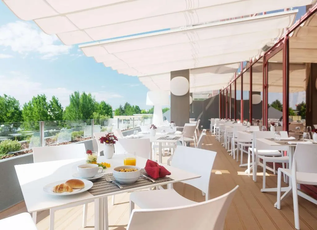 Restaurant, Aeminium Coimbra, Affiliated by Meliá, Porto