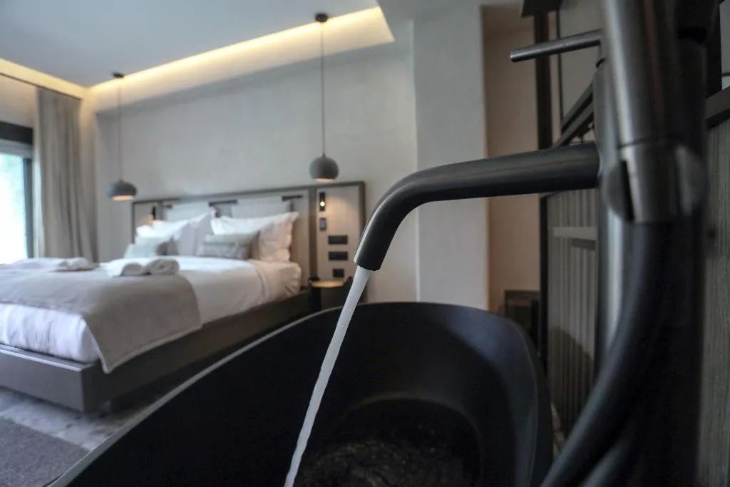 JUNIOR SUITE WITH PRIVATE POOL Room, Aeonic Suites & Spa, Mykonos