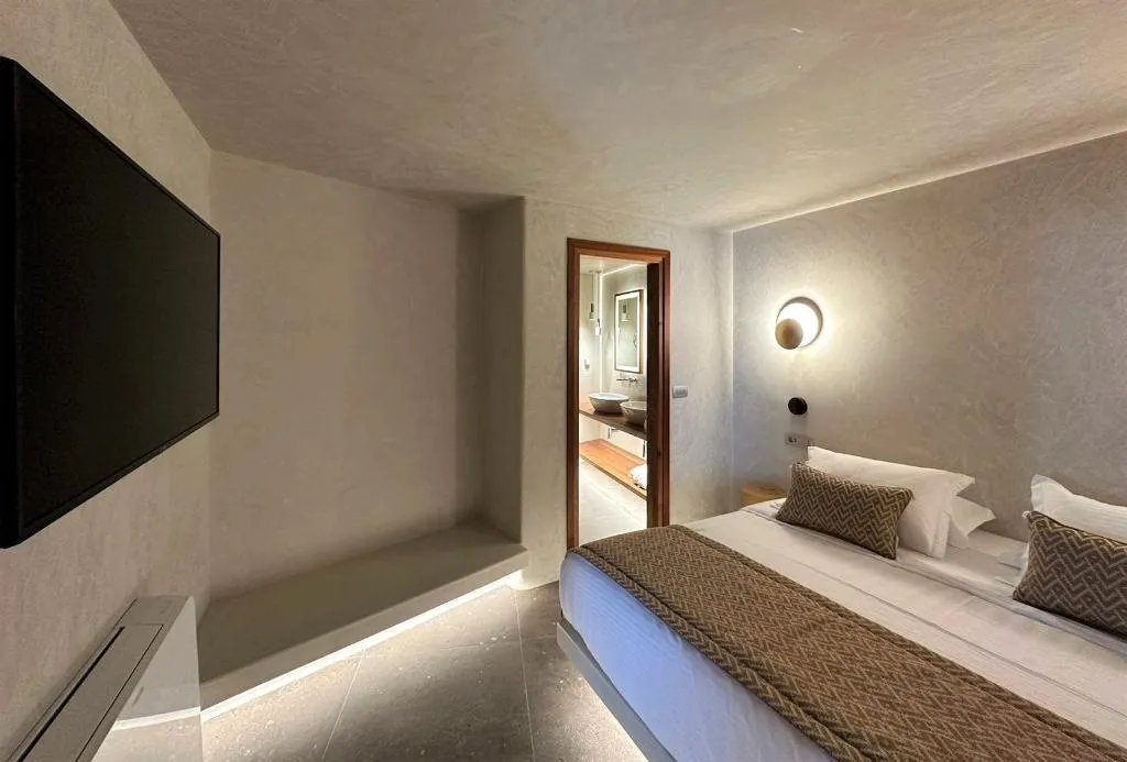 SUITE TWO BEDROOMS Room, Victoria Caves, Santorini