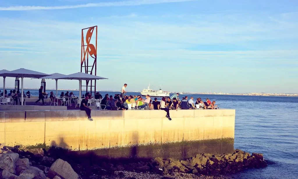 Terrace, Sunset Destination Hostel, Lisbon