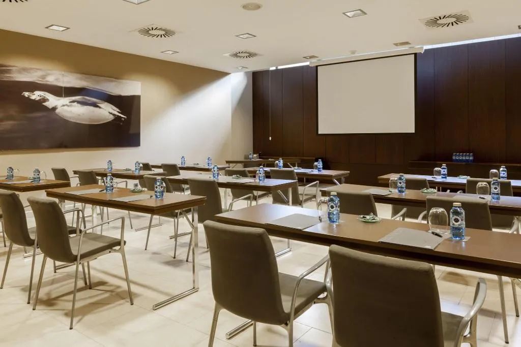 Conferences, AC Gava Mar, Barcelona