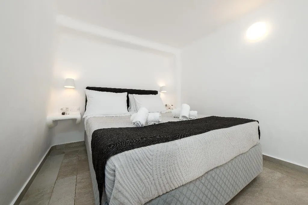 SUITE WITH PRIVATE POOL Room, Amaze Suites, Santorini