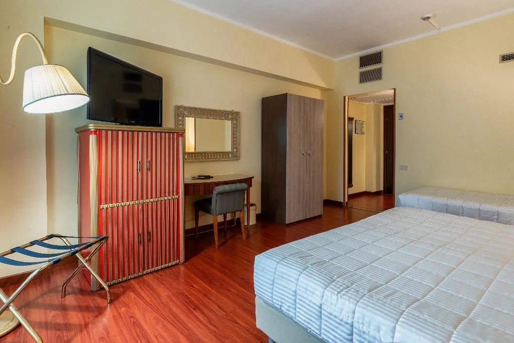 TRIPLE STANDARD Room, Royal Palace, Catania