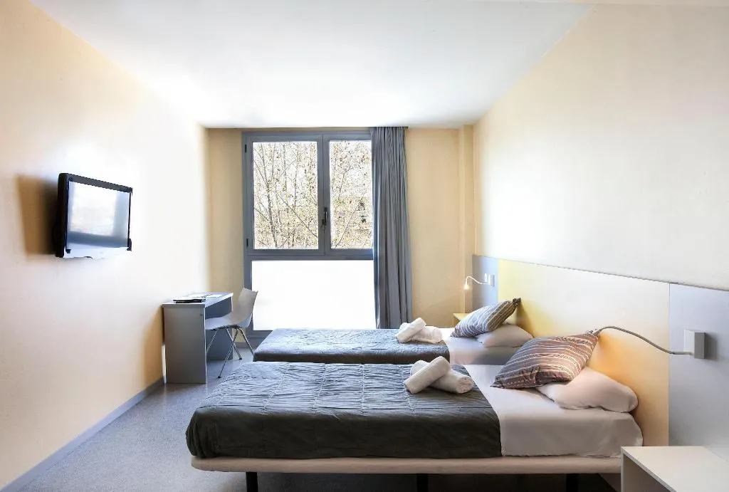 Room, Twentytu, Barcelona