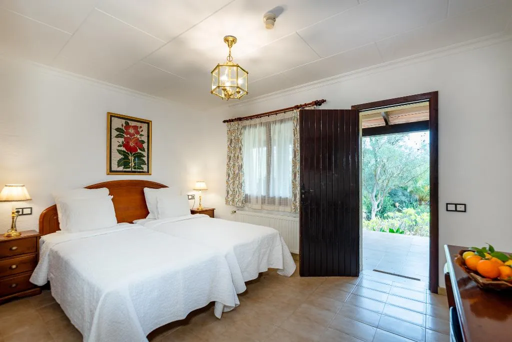 Double or Twin WITH TERRACE Room, Hotel Rural Predio Son Serra, Majorca
