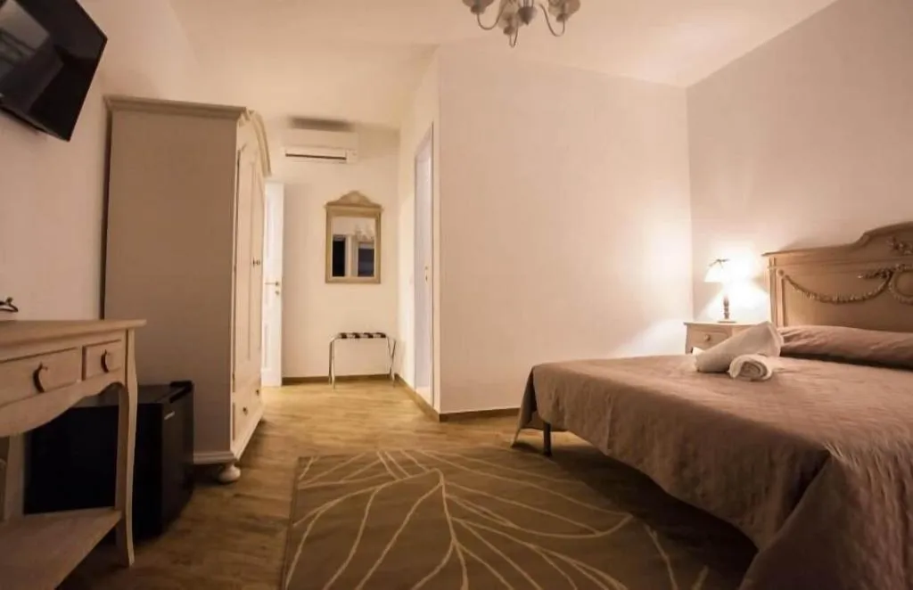 Room, City Garden Guest House, Olbia