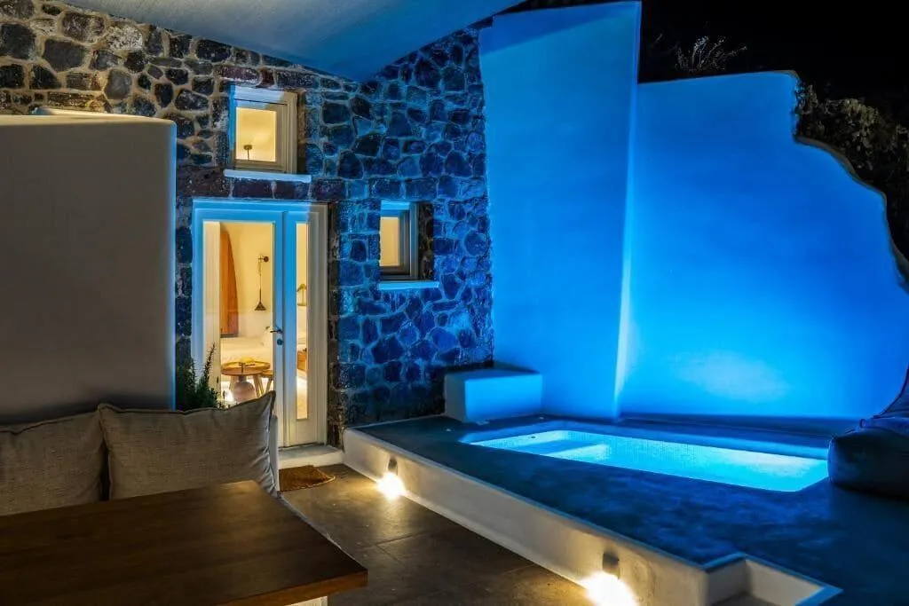 Room, Victoria Caves, Santorini