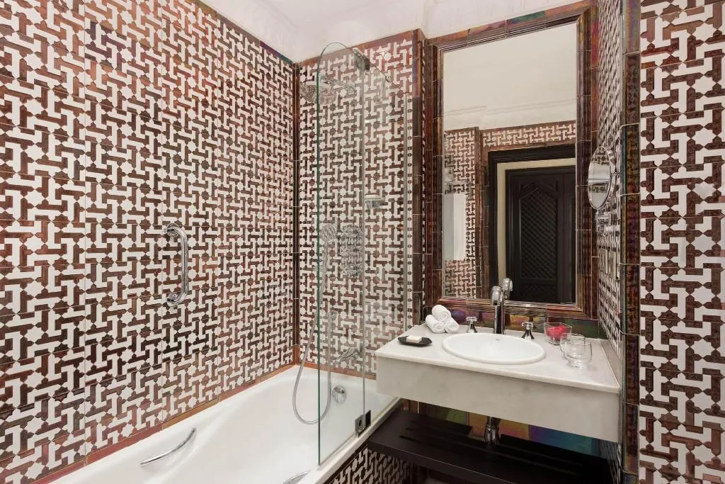 DOUBLE DELUXE QUEEN BED Room, Alfonso XIII, Seville