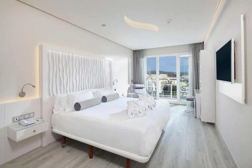 TWIN STANDARD Room, Amàre Beach Hotel Marbella, Costa Del Sol