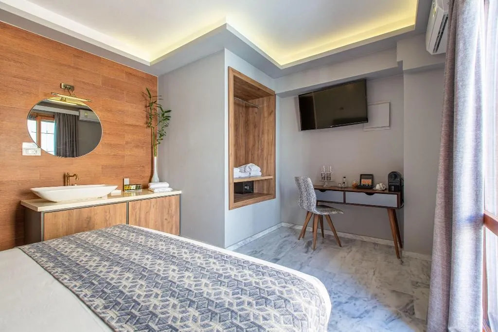 Room, Minaret Suites & Apartments, Crete