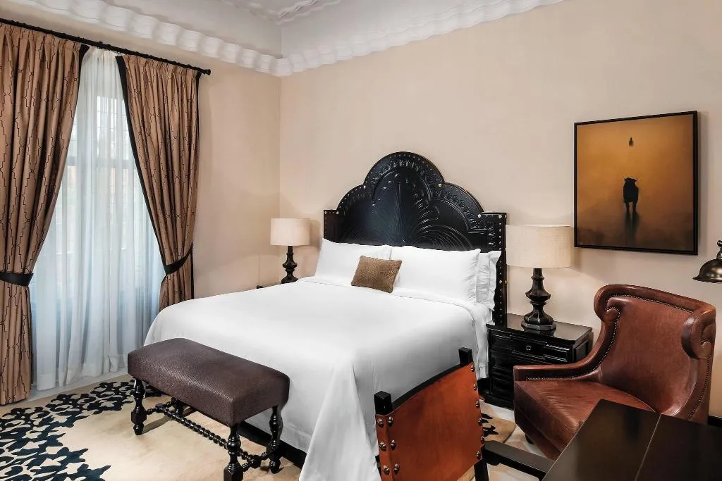 Room, Alfonso XIII, Seville