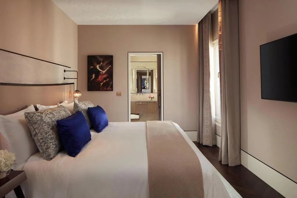 SUITE KING SIZE BED Room, The St Regis Venice, Venice