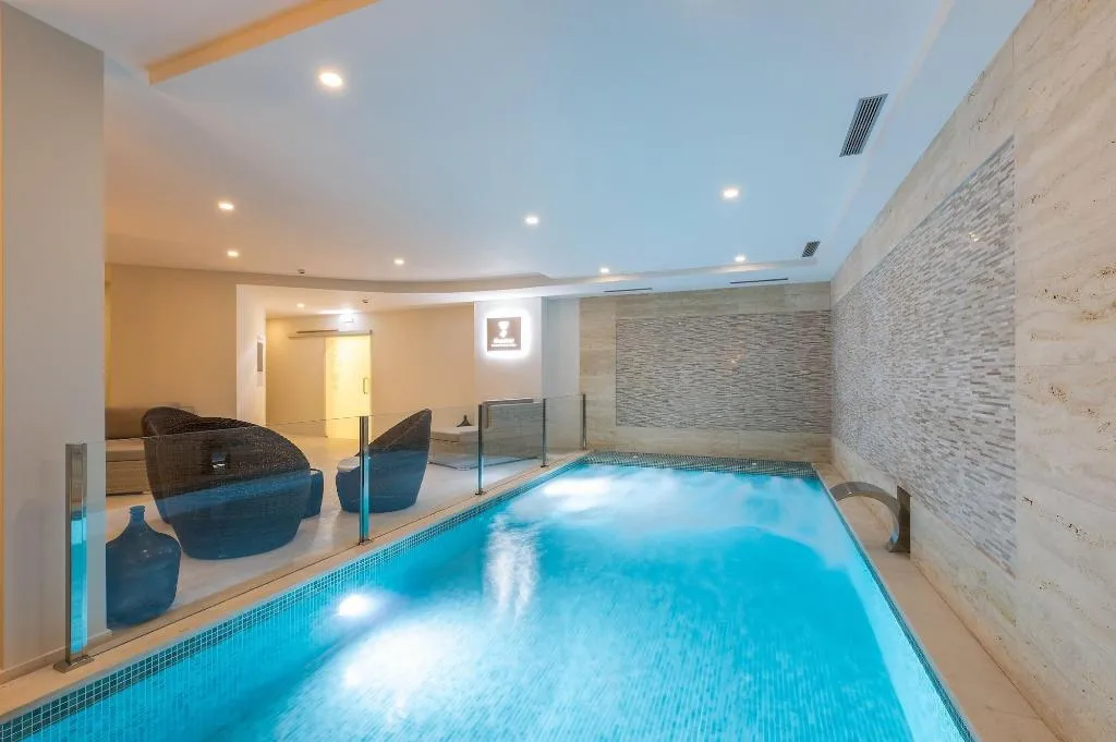 Sports and Entertainment, Caneiros Luxury House & Suites, Algarve