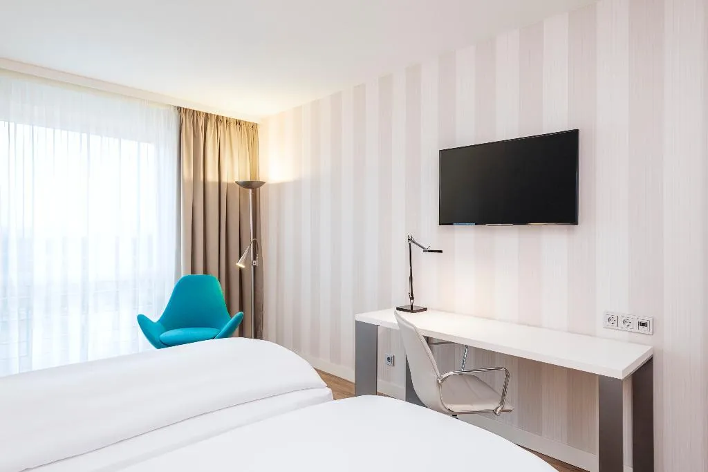 DOUBLE SINGLE USE STANDARD Room, NH Berlin Alexanderplatz, Berlin