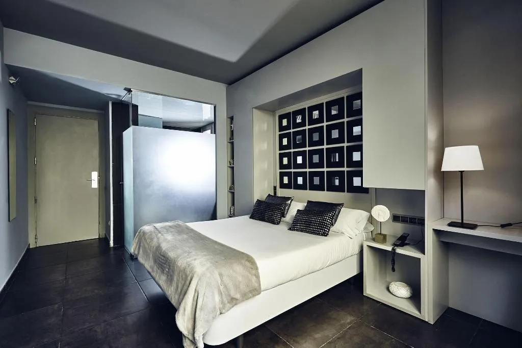 Room, 54 Barceloneta, Barcelona