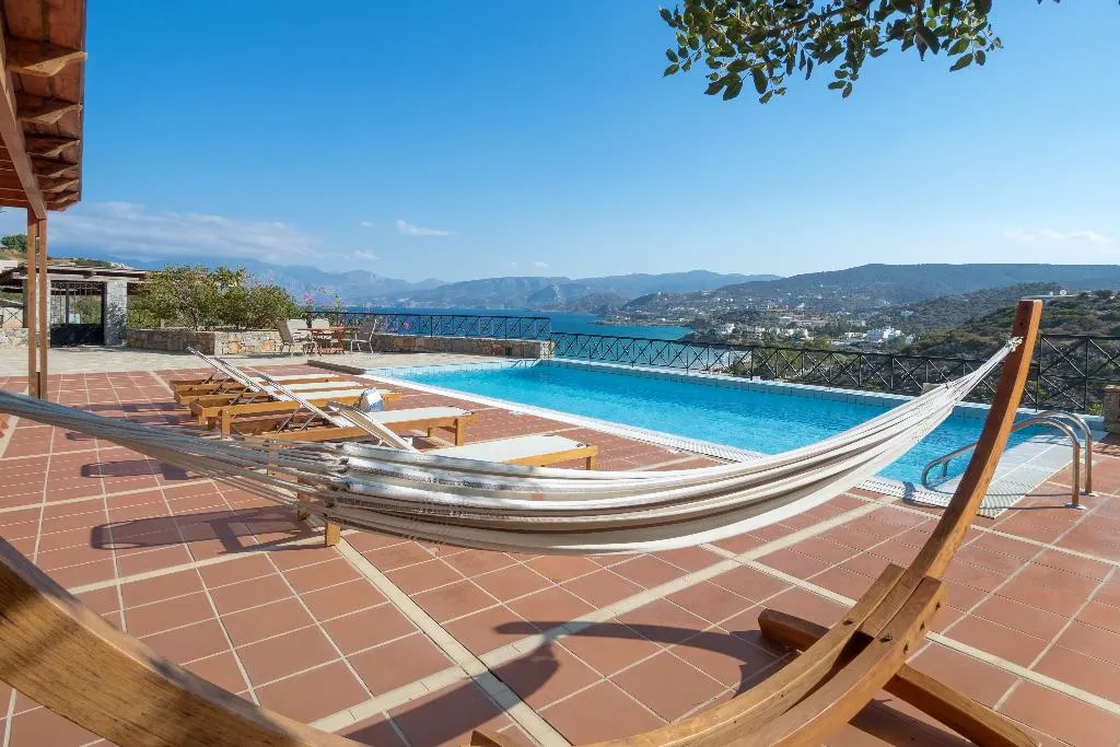 VILLA THREE BEDROOMS Room, Miramare Resort & Spa, Crete