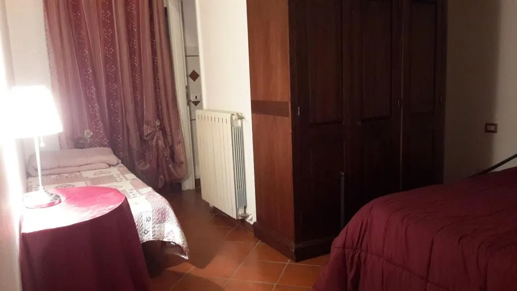 Room, B&B Rupe Antica, Rome