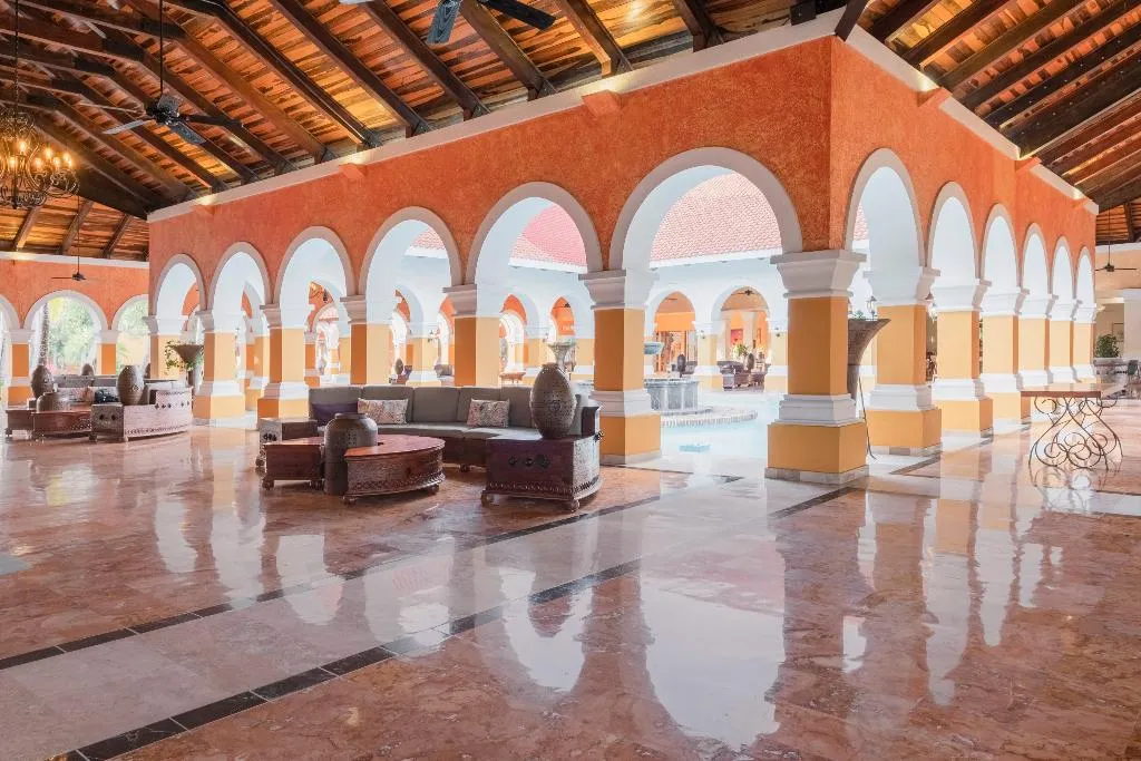 Lobby, Iberostar Waves Paraiso Beach All Inclusive, Cancun Area