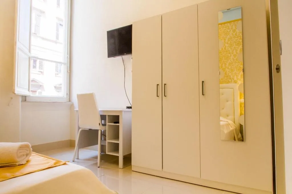 Room, Magister, Rome