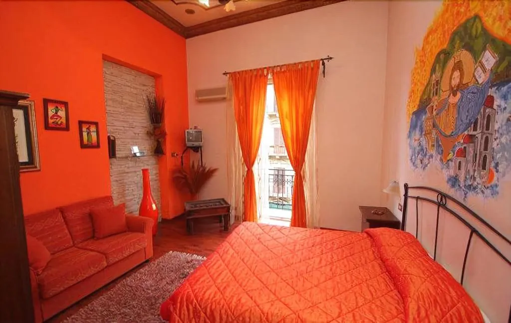 Room, Concordia, Palermo