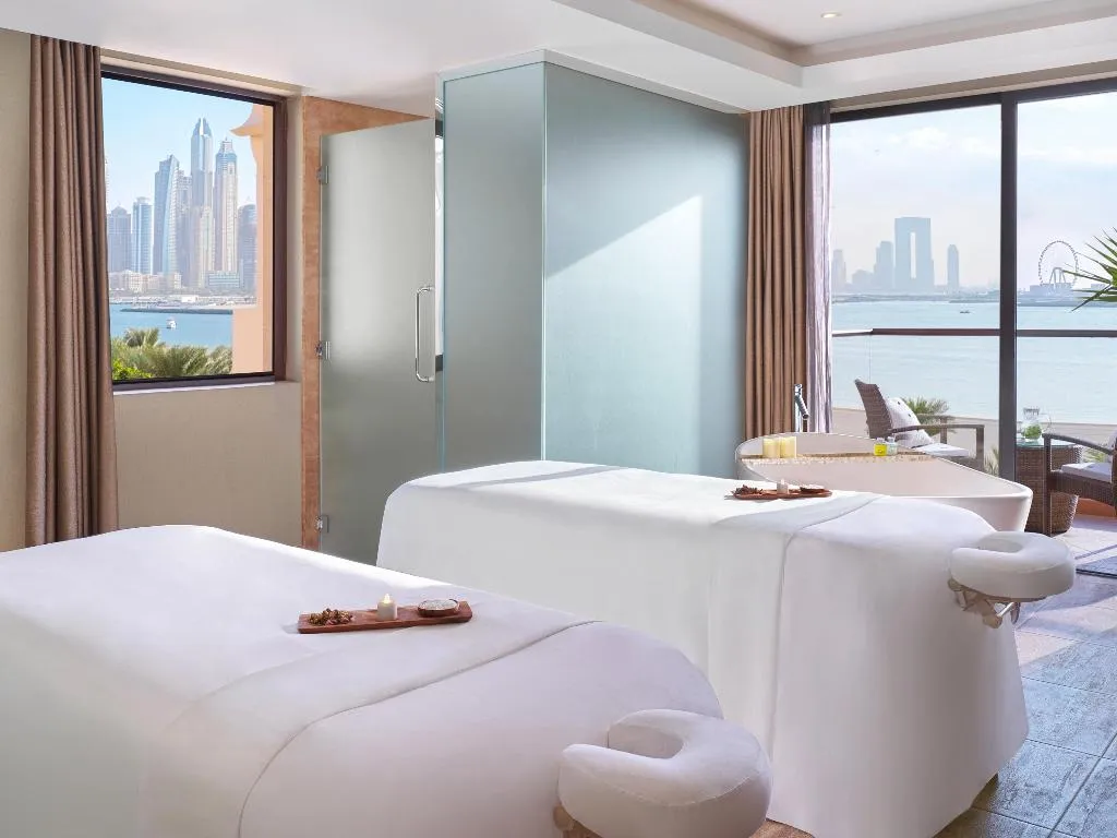 Sports and Entertainment, Fairmont The Palm, Dubai