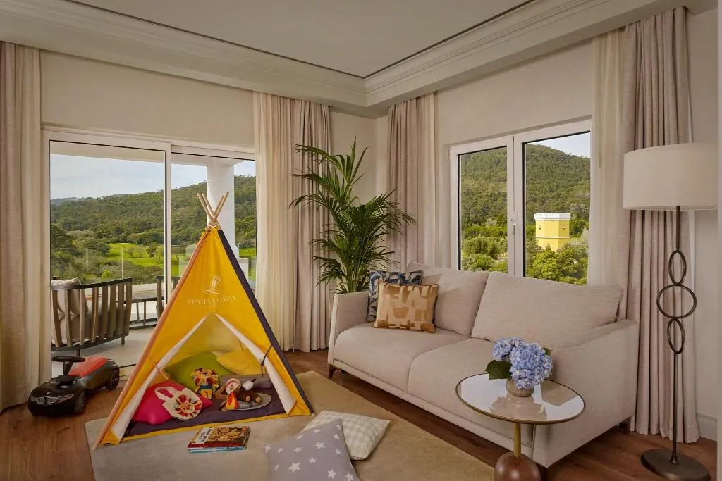 Room, Penha Longa, Lisbon