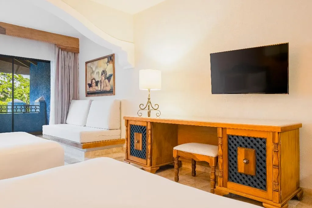 JUNIOR SUITE STANDARD Room, Iberostar Waves Paraiso Beach All Inclusive, Cancun Area