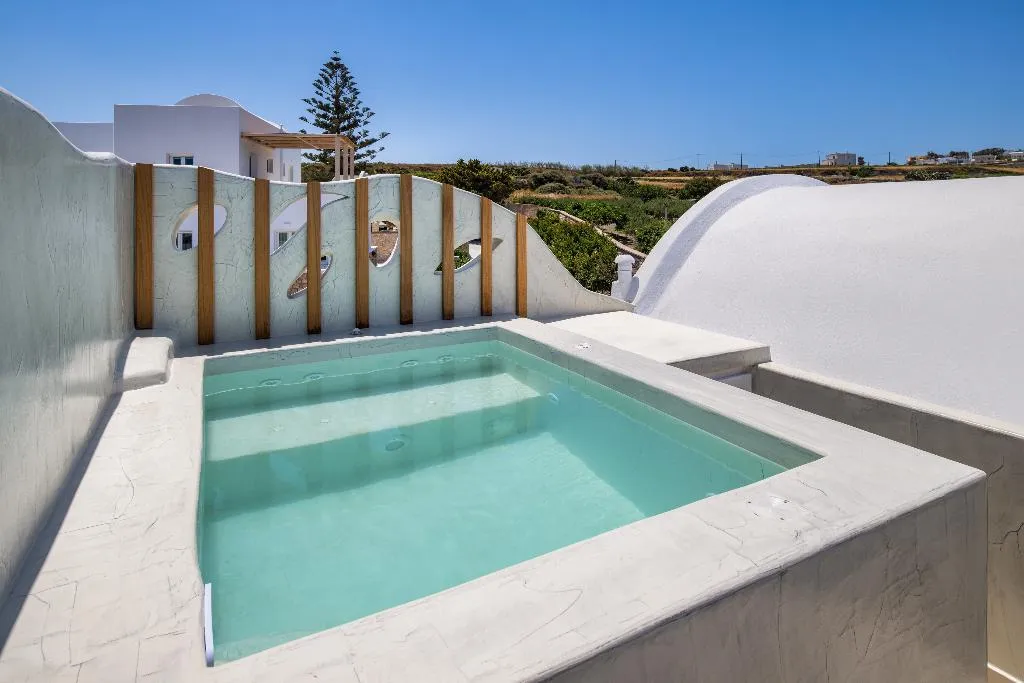 SUITE WITH JACUZZI Room, Aelia Luxury Suites, Santorini