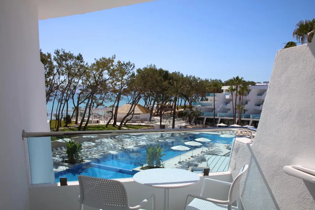 Double or Twin POOL VIEW Room, Iberostar Waves Playa de Muro, Majorca