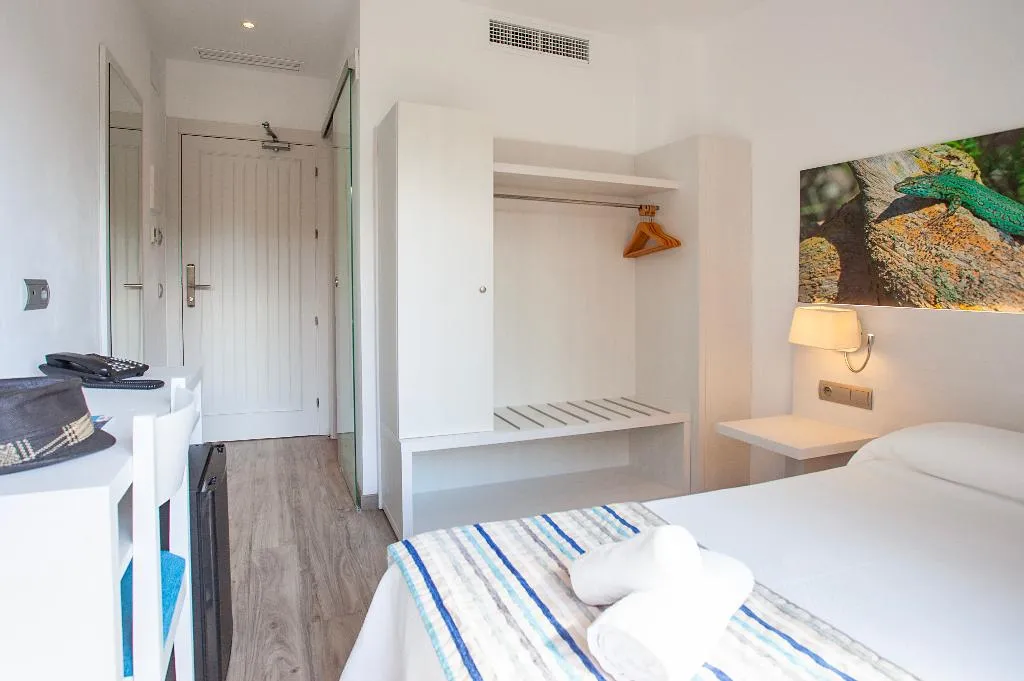 SINGLE STANDARD Room, Hotel Rosales Formentera, Ibiza