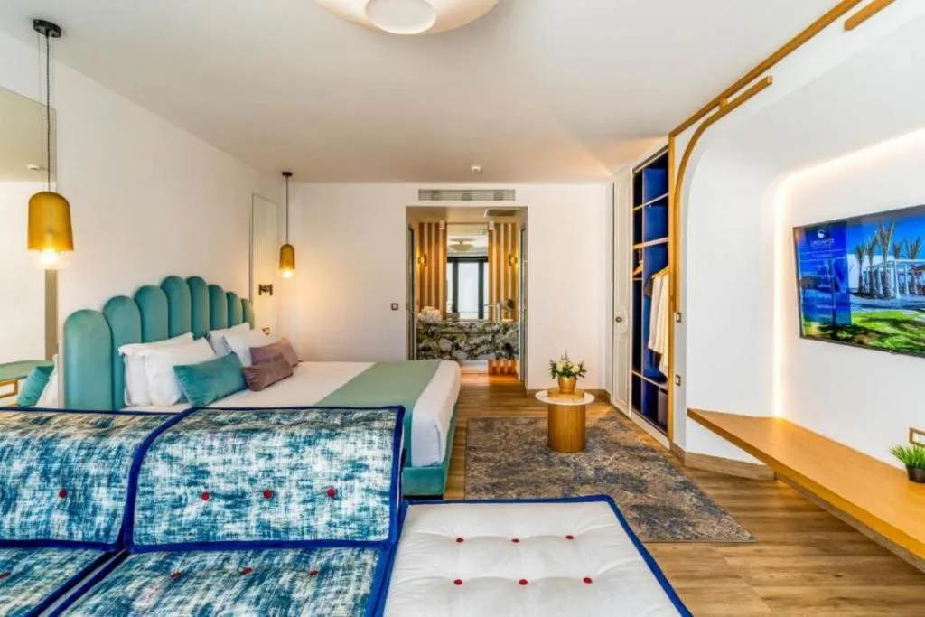 JUNIOR SUITE WITH DOUBLE BED Room, Cresanto Luxury Suites Santorini, Santorini
