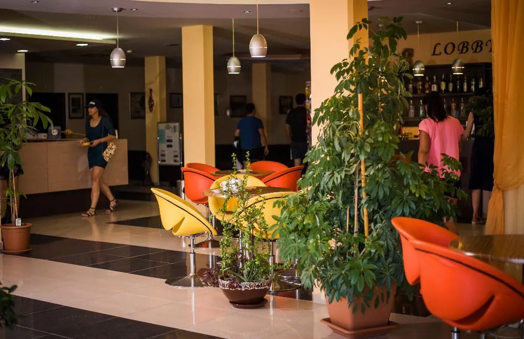 Lobby, Plamena Palace, Bourgas