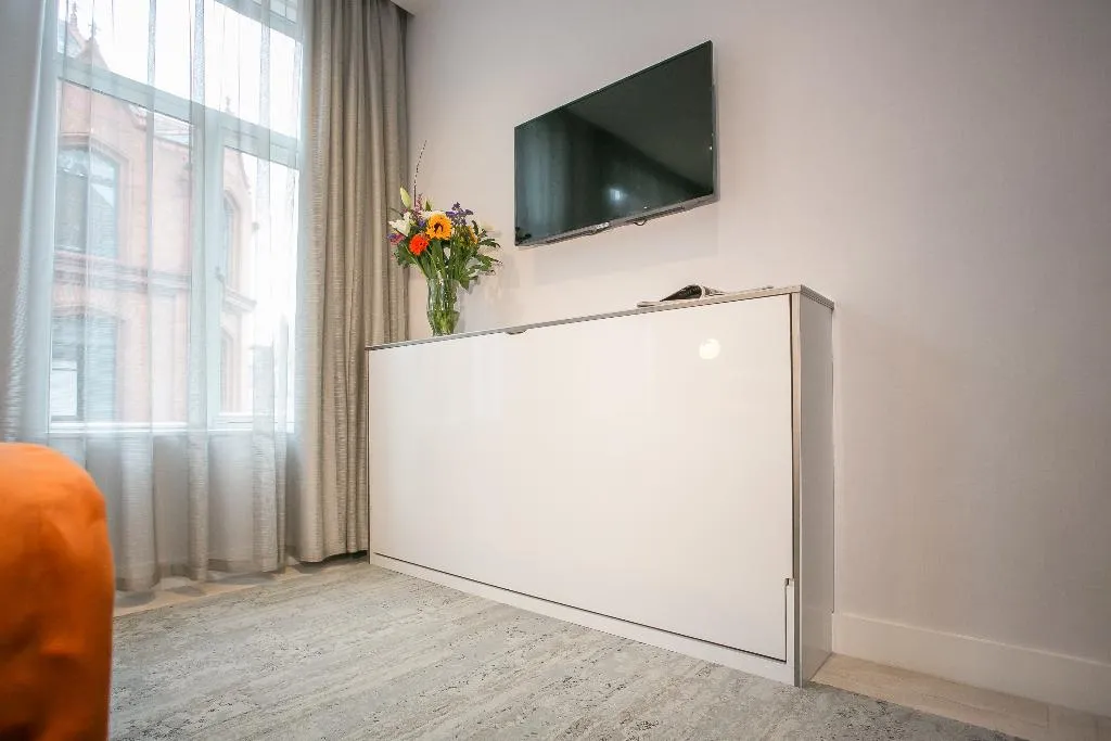 STUDIO STANDARD Room, Grafton Street Studios, Dublin