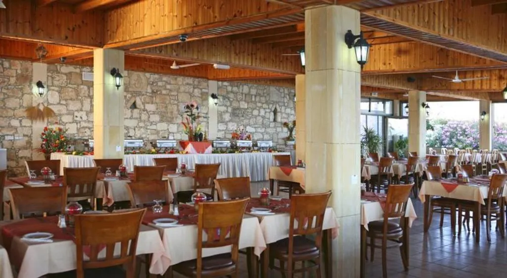 Restaurant, Corallia Beach Hotel Apartments, Cyprus